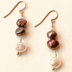 Freshwater Pearl Gold Dangle Earrings